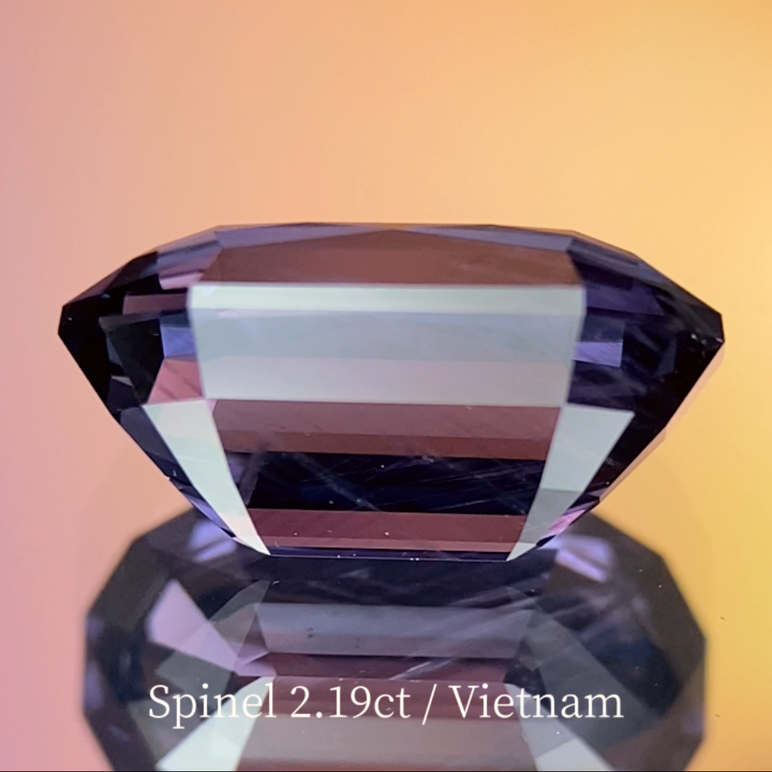 Purple-Violet Spinel 2.198ct / Vietnam