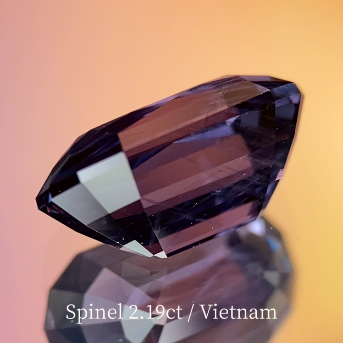 Purple-Violet Spinel 2.198ct / Vietnam