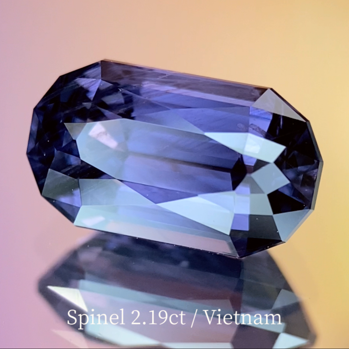 Purple-Violet Spinel 2.198ct / Vietnam