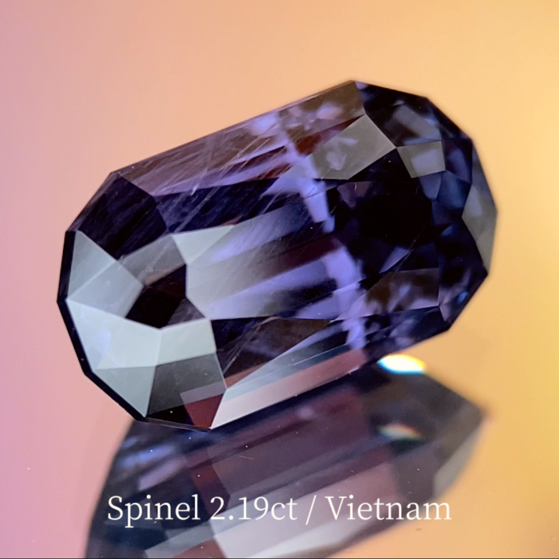 Purple-Violet Spinel 2.198ct / Vietnam