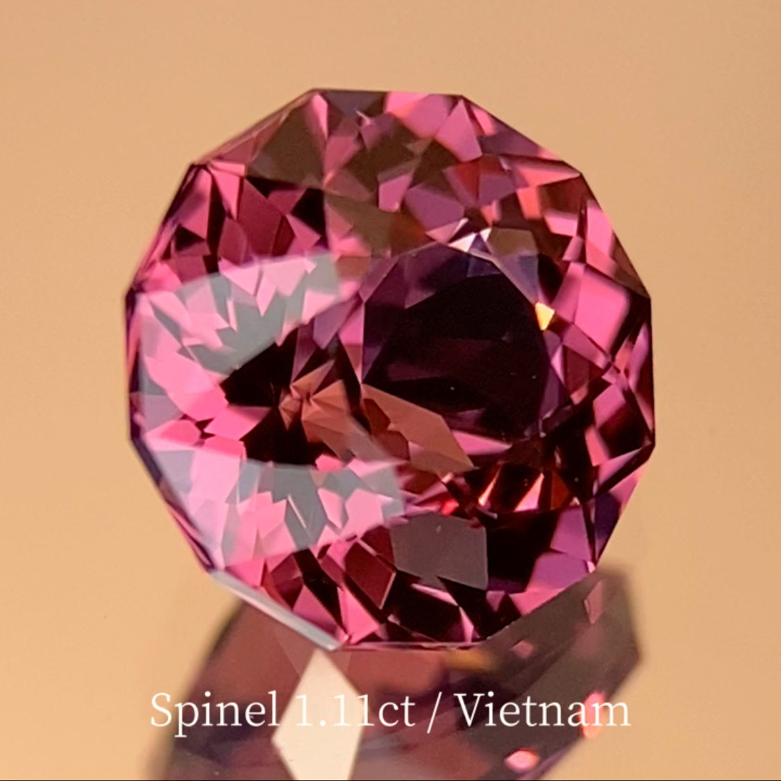 Pink Spinel 1.108ct / Vietnam