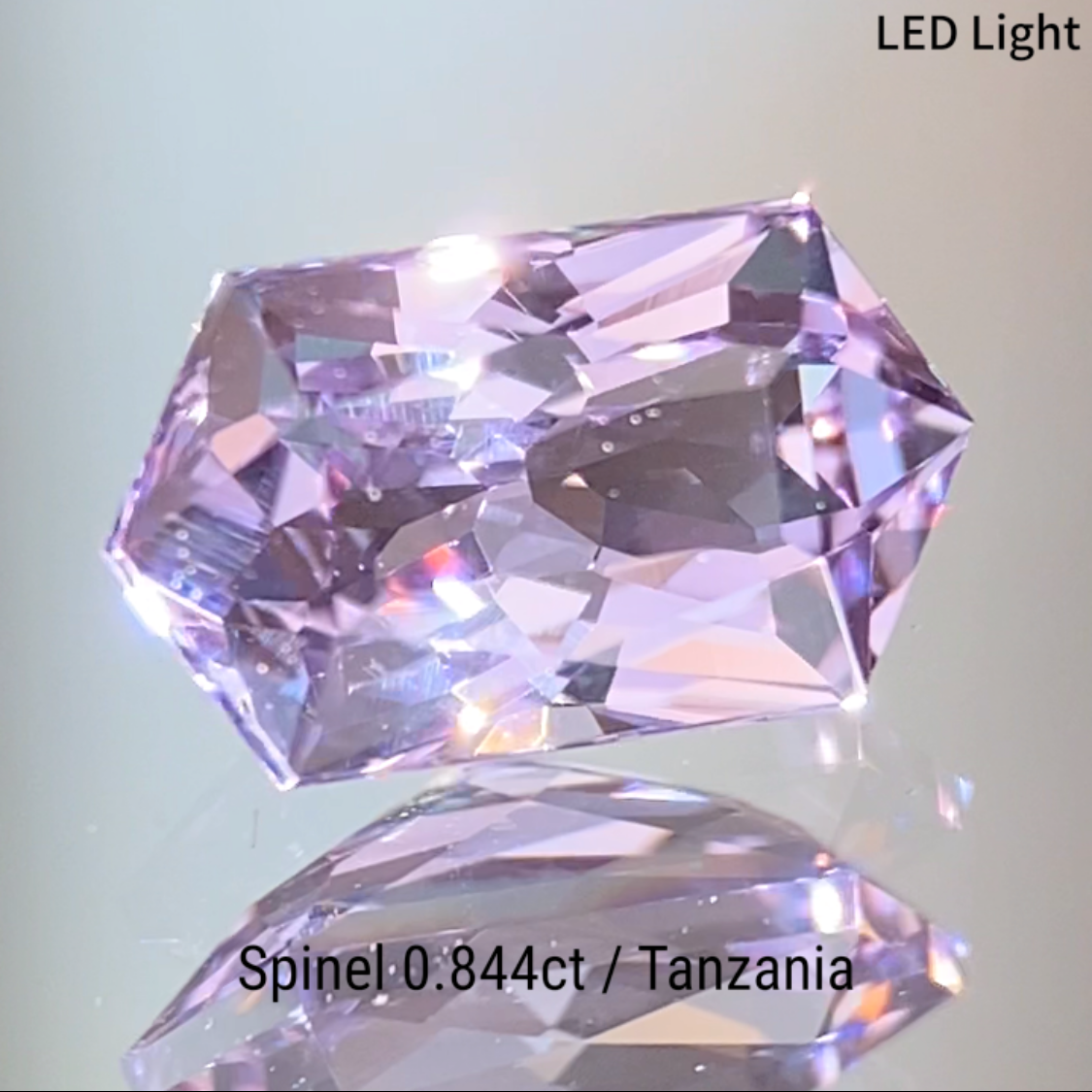 Light Lavender Spinel 0.844ct / Tanzania