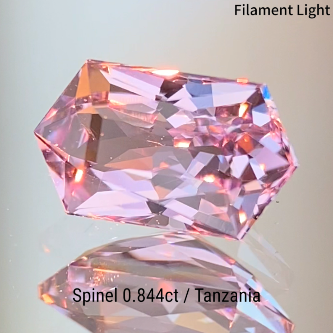 Light Lavender Spinel 0.844ct / Tanzania