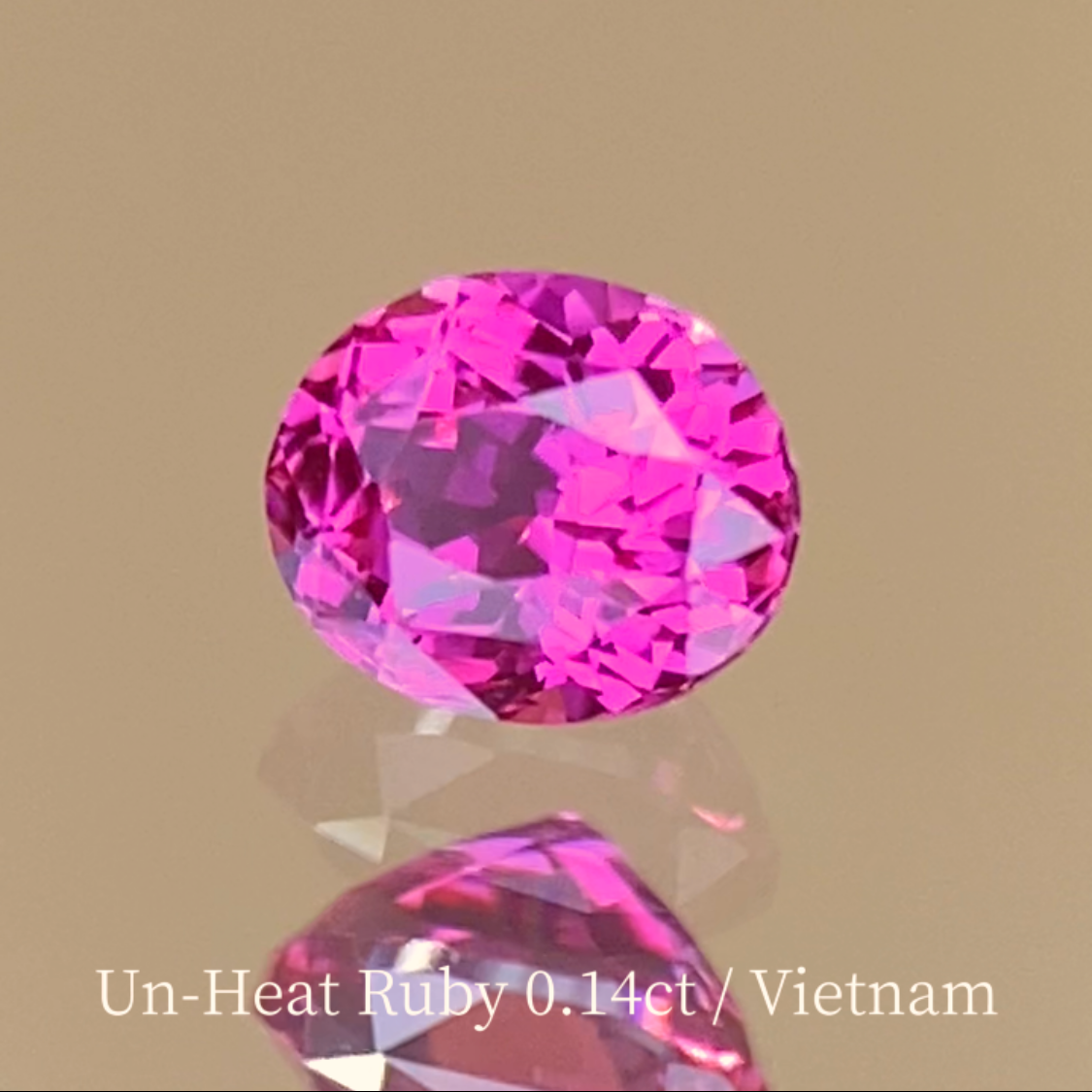 Un-Heat Ruby 0.141ct / Vietnam