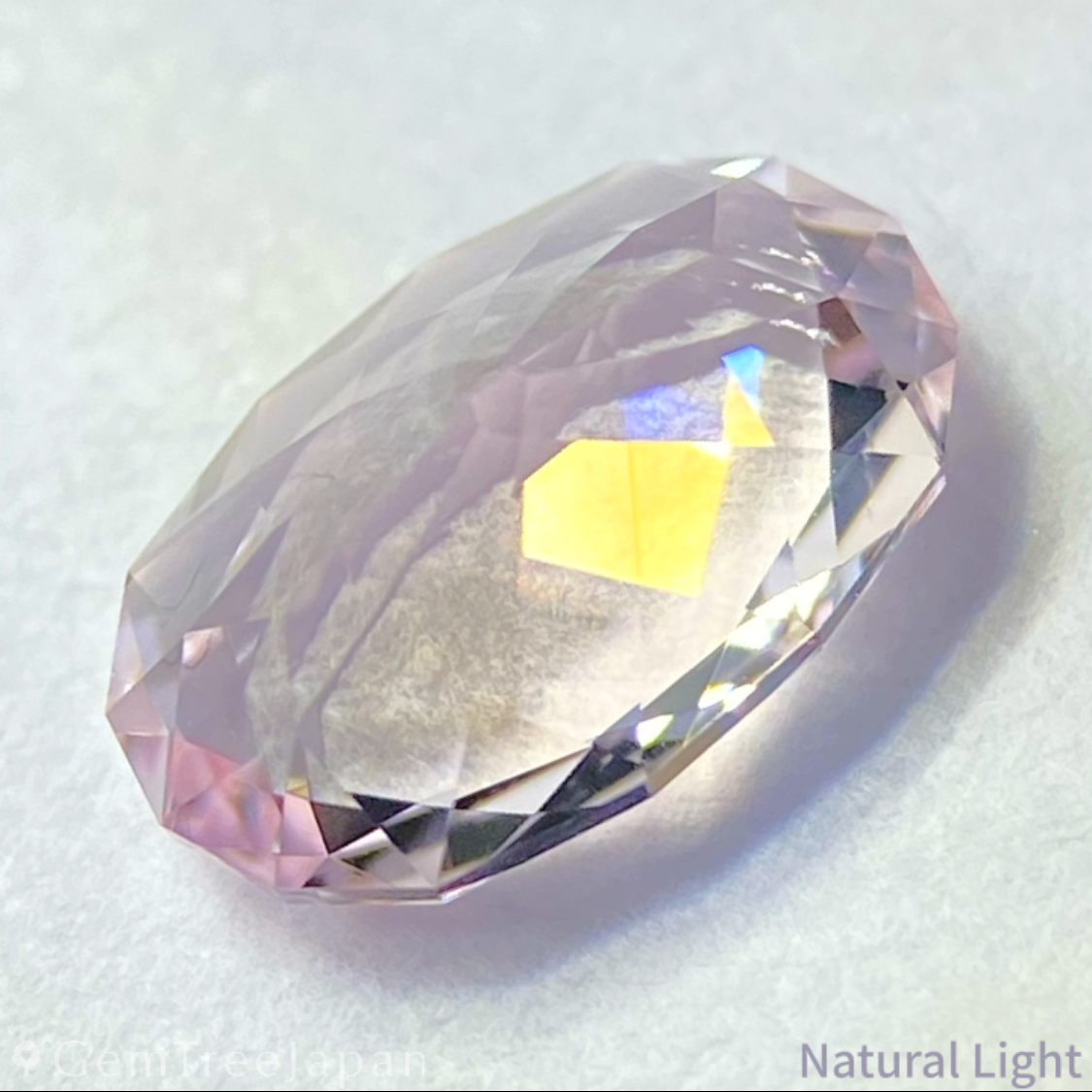 Morganite 0.86ct / Madagascar