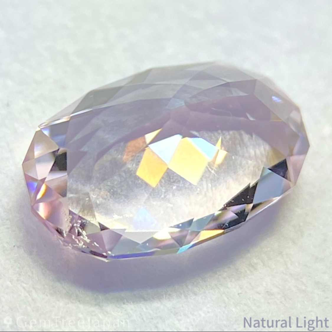 Morganite 0.86ct / Madagascar
