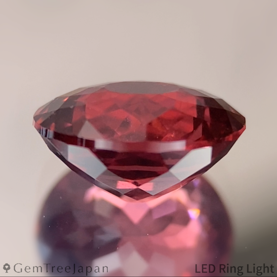 Malaya Garnet 2.198ct / Tanzania