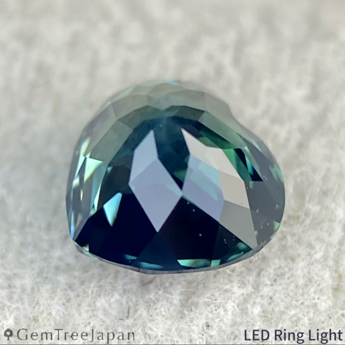 Silky Greenish Blue Sapphire 0.991ct / Cameroon
