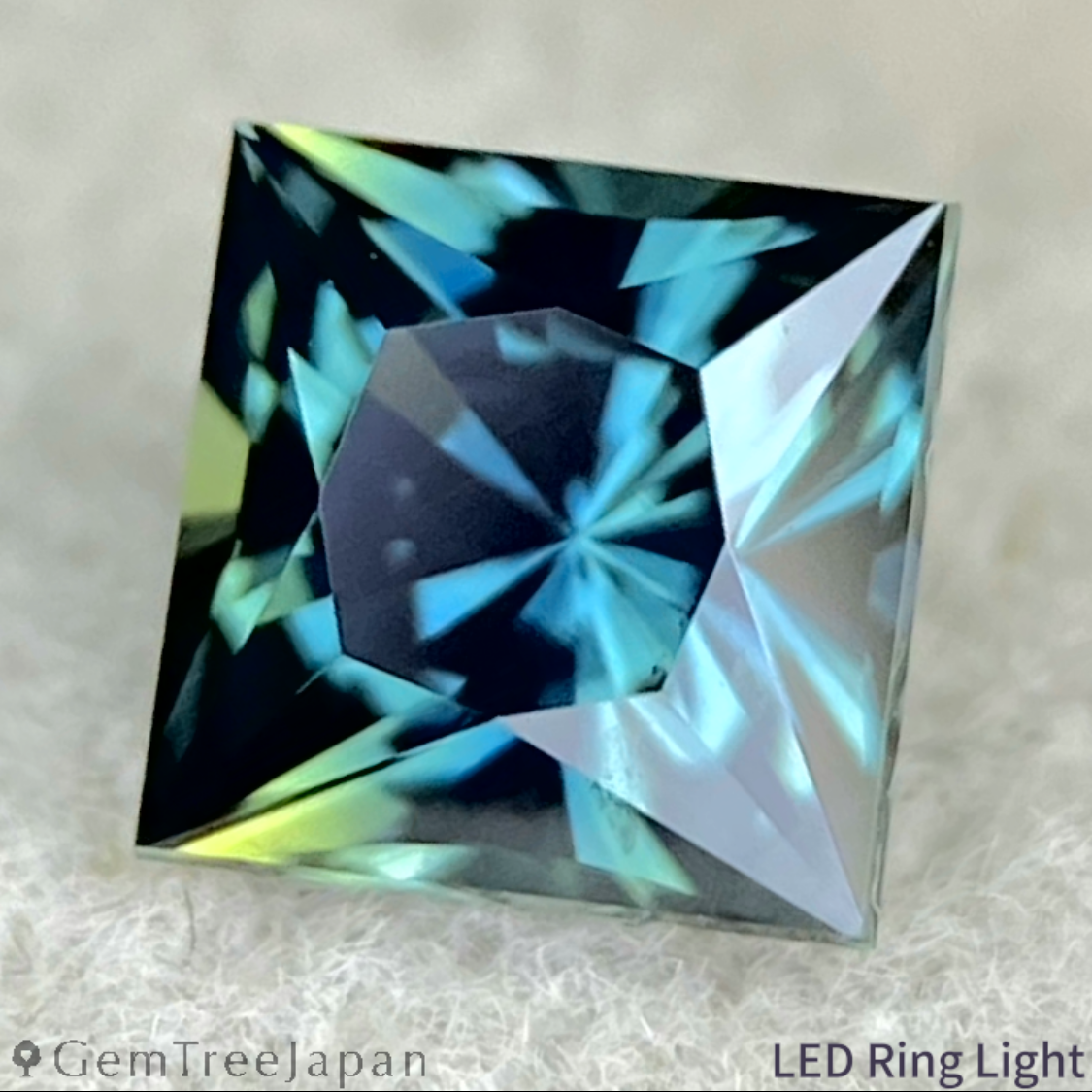 Bluish Green Sapphire 0.603ct / Nigeria