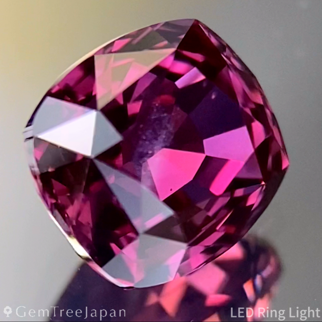 Pinkish Purple Sapphire 2.038ct / Madagascar