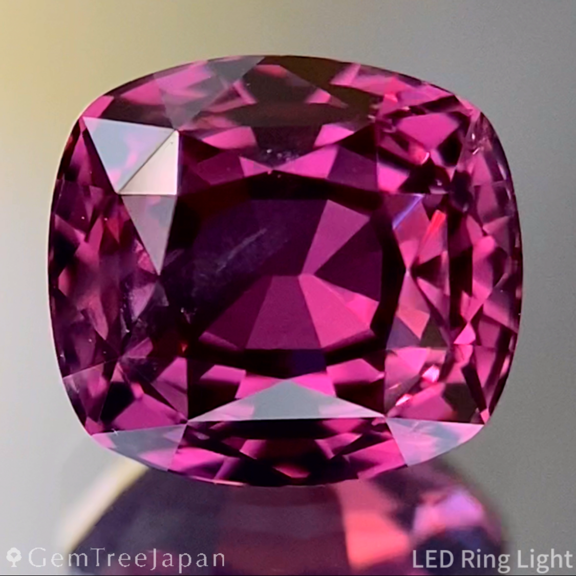 Pinkish Purple Sapphire 2.038ct / Madagascar