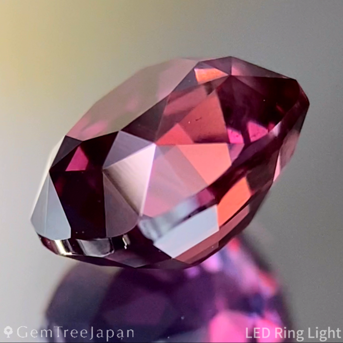 Pinkish Purple Sapphire 2.038ct / Madagascar