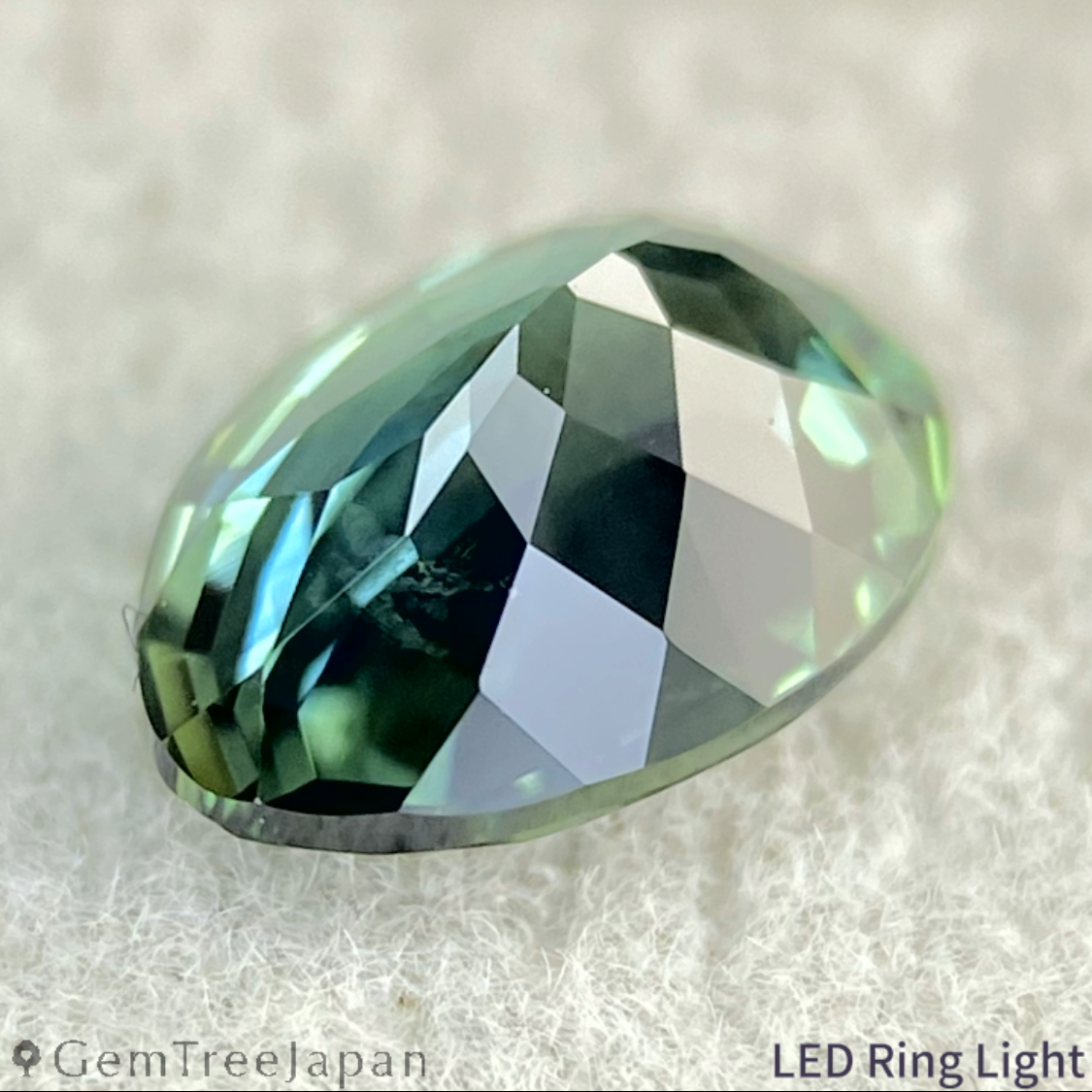 Yellowish Green Sapphire 1.022ct / Nigeria