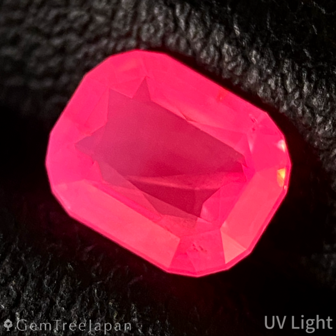 Un-Heat Padparadscha Sapphire 1.118ct / Sri Lanka