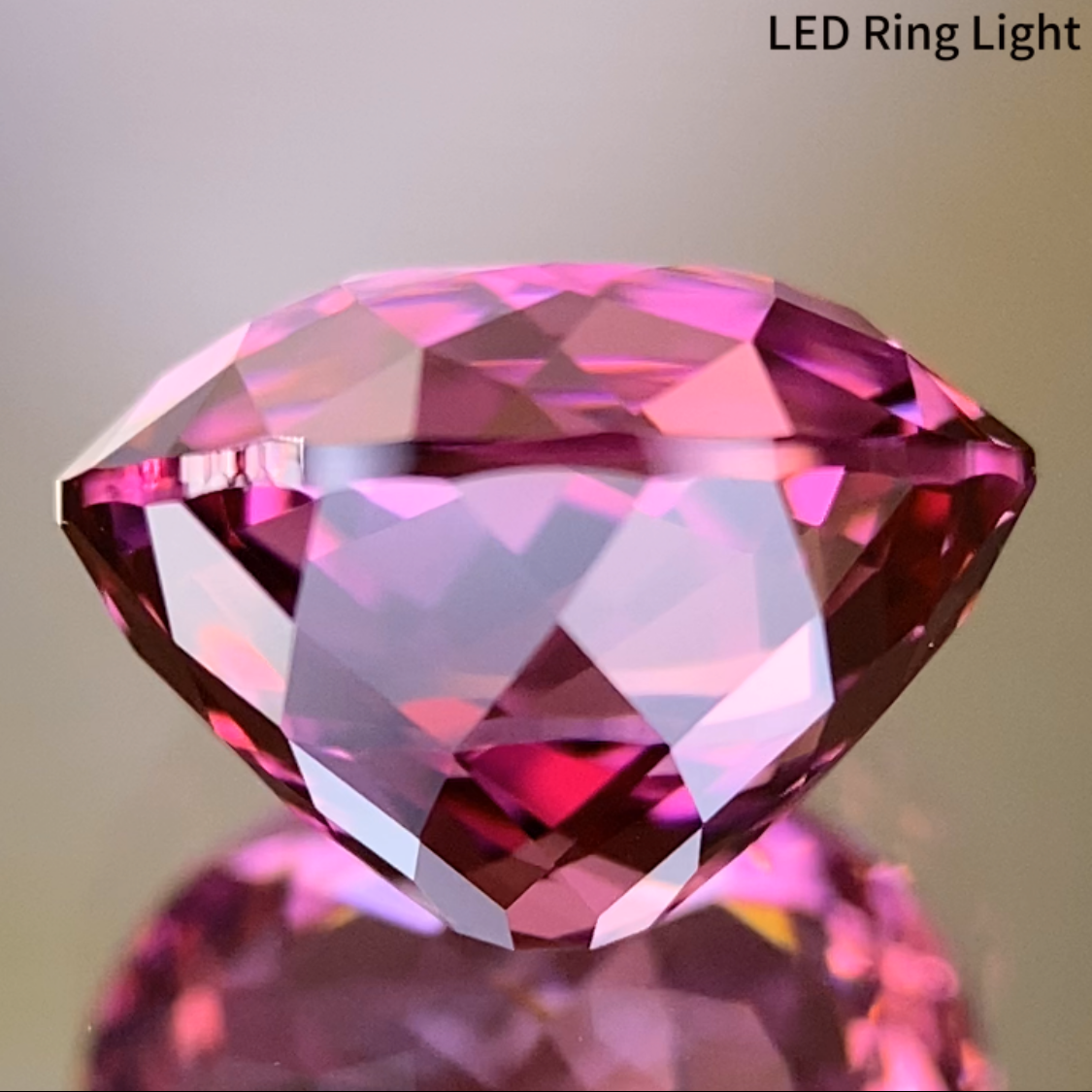 Malaya Garnet (Pyralspite) 2.885ct / Tanzania