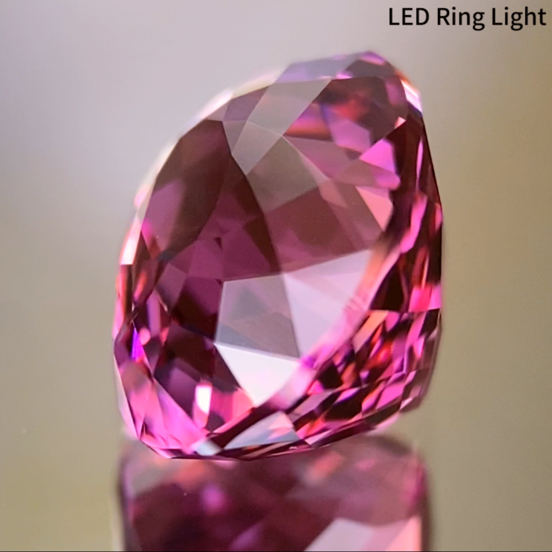 Malaya Garnet (Pyralspite) 2.885ct / Tanzania