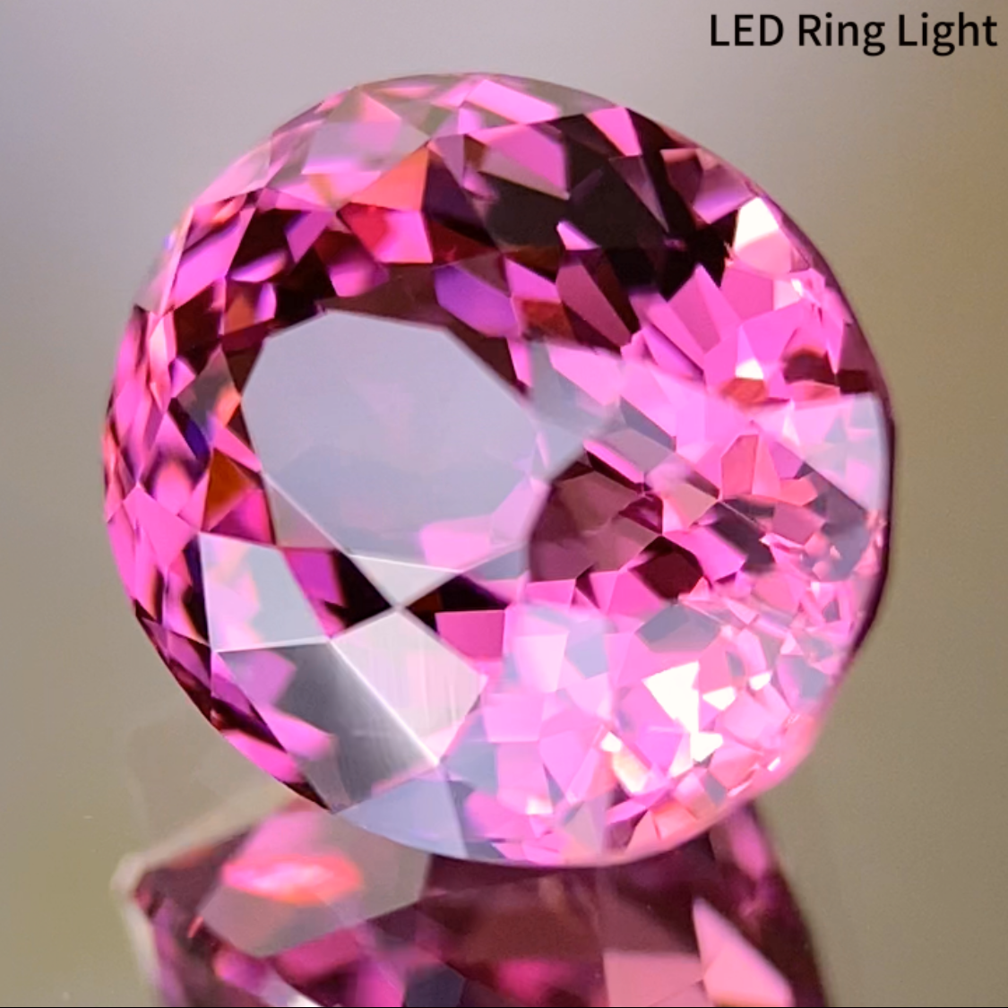 Malaya Garnet (Pyralspite) 2.885ct / Tanzania
