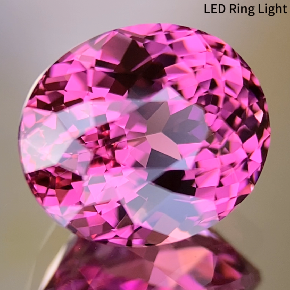 Malaya Garnet (Pyralspite) 2.885ct / Tanzania
