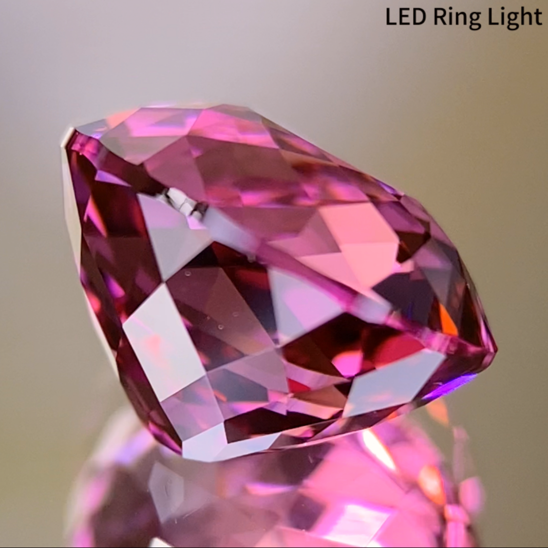 Malaya Garnet (Pyralspite) 2.885ct / Tanzania