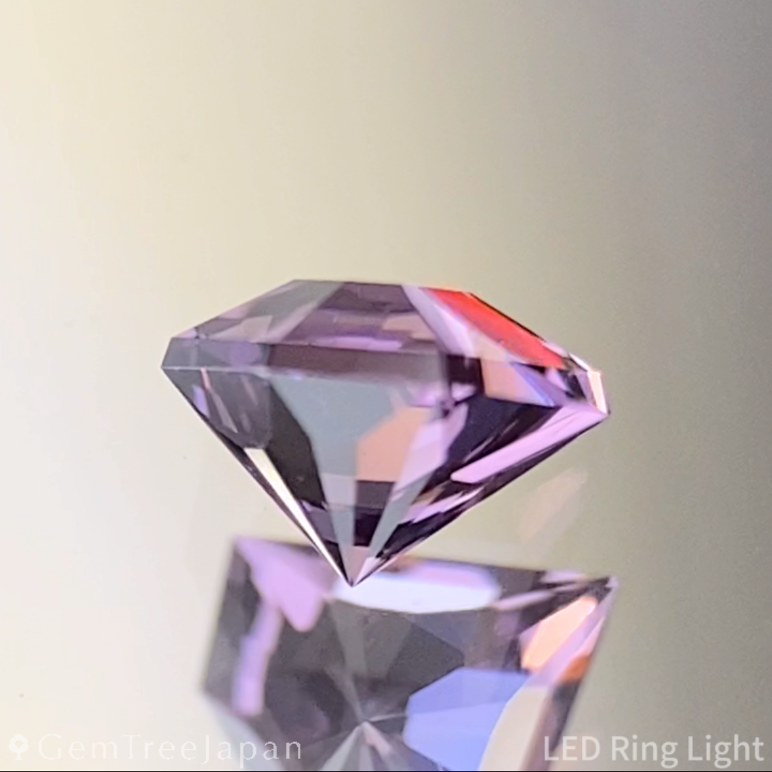 Pinkish Purple Spinel 0.357ct / Sri Lanka