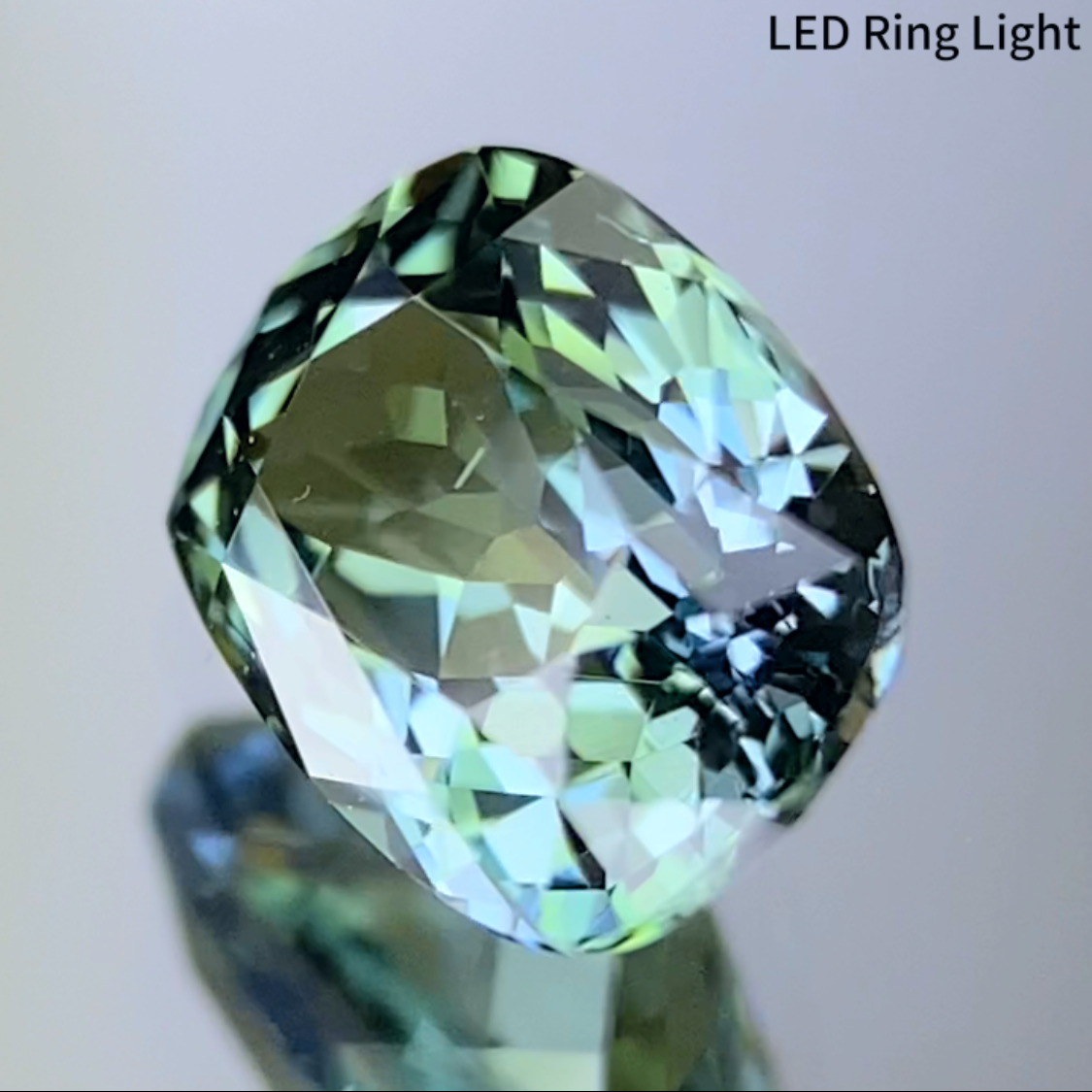 Un-Heat Sapphire 0.905ct / Madagascar