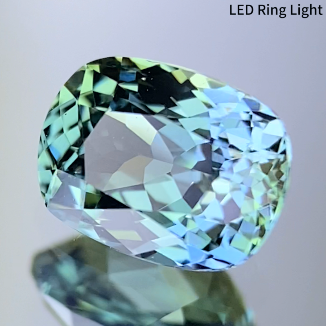Un-Heat Sapphire 0.905ct / Madagascar