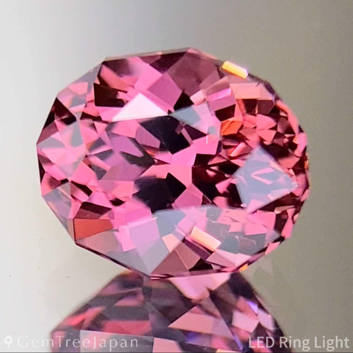 Malaya Garnet 1.308ct / Tanzania