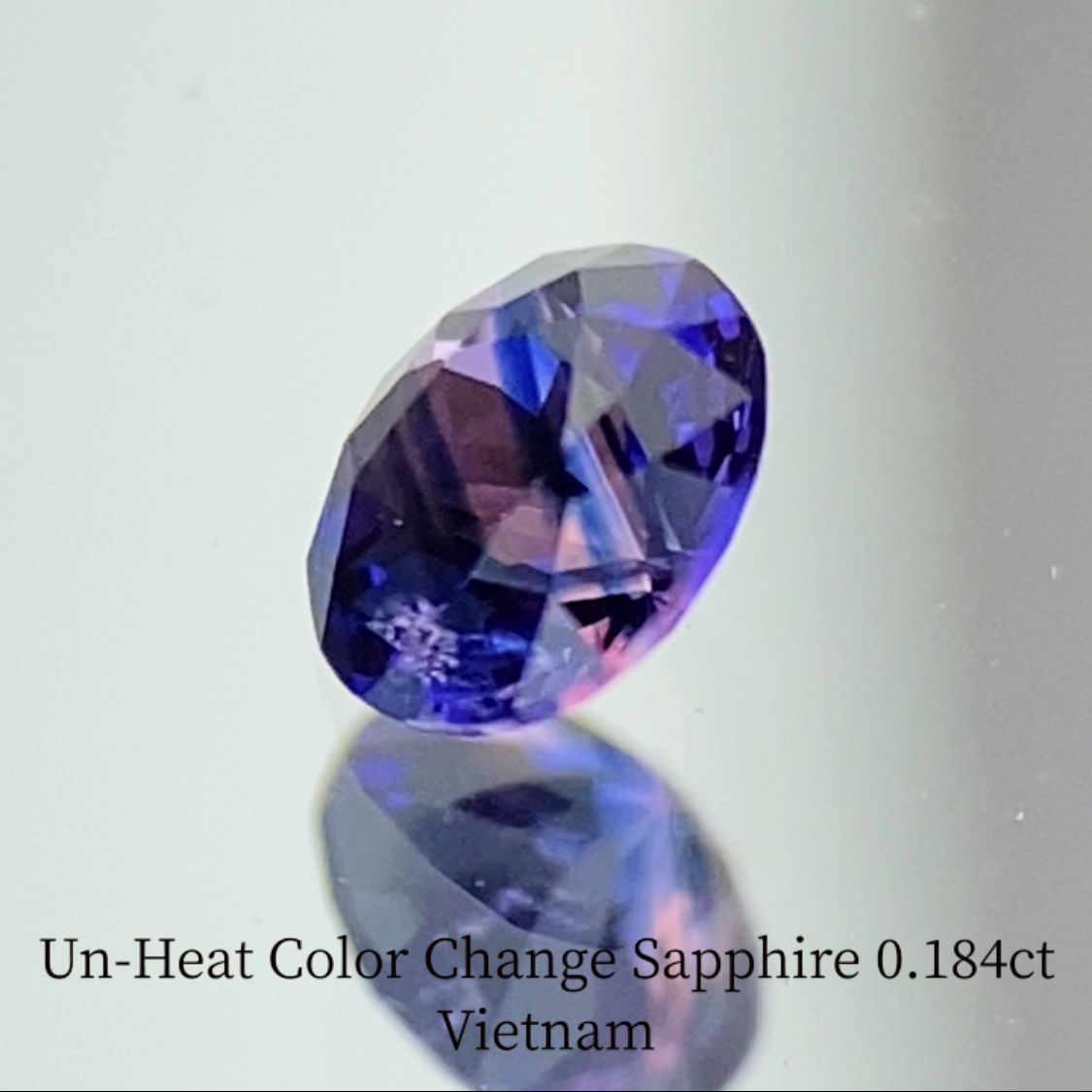 Un-Heat Color Change Sapphire 0.184ct / Vietnam