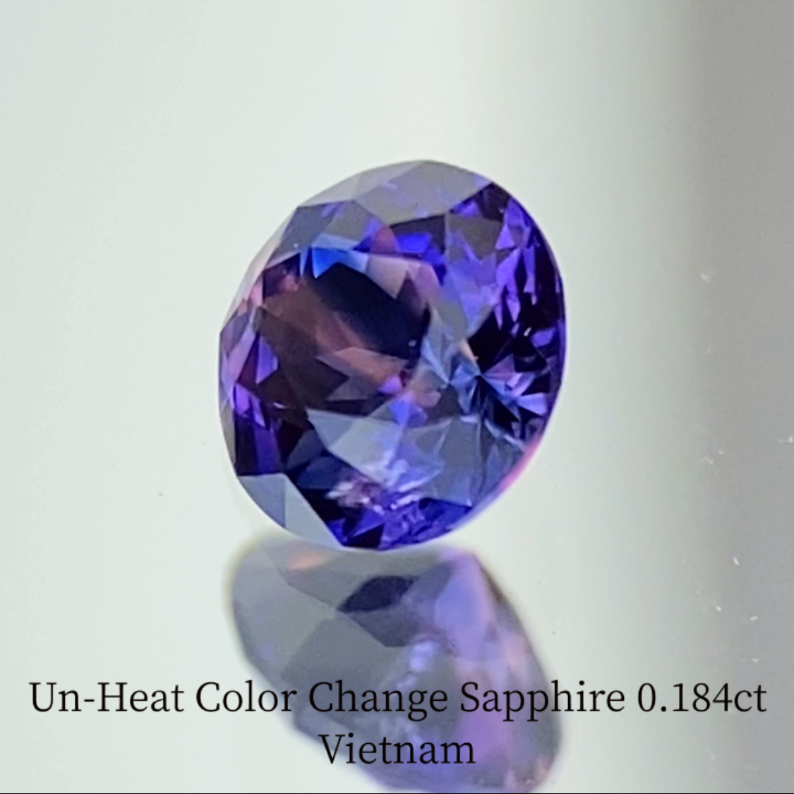 Un-Heat Color Change Sapphire 0.184ct / Vietnam