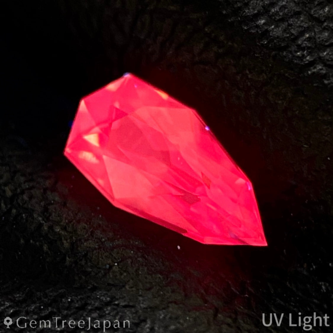 Un-Heat Parti-Color Sapphire 0.530ct / Vietnam
