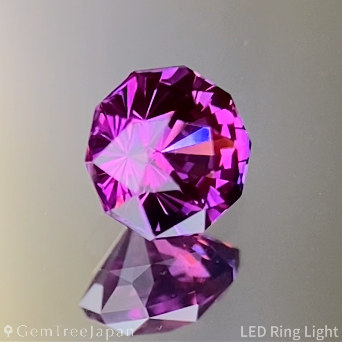 Purplish Pink Sapphire 0.360ct / Sri Lanka