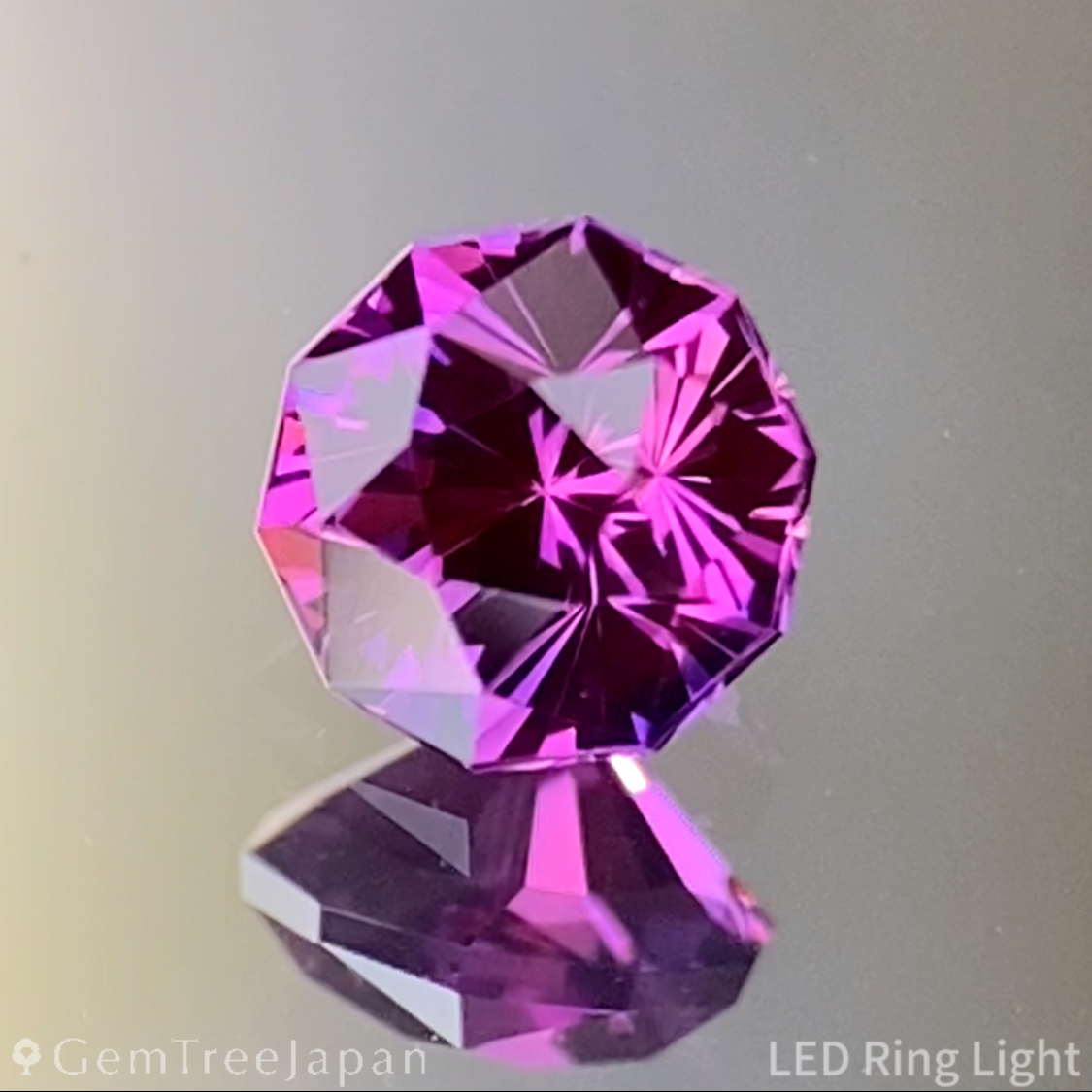 Purplish Pink Sapphire 0.360ct / Sri Lanka