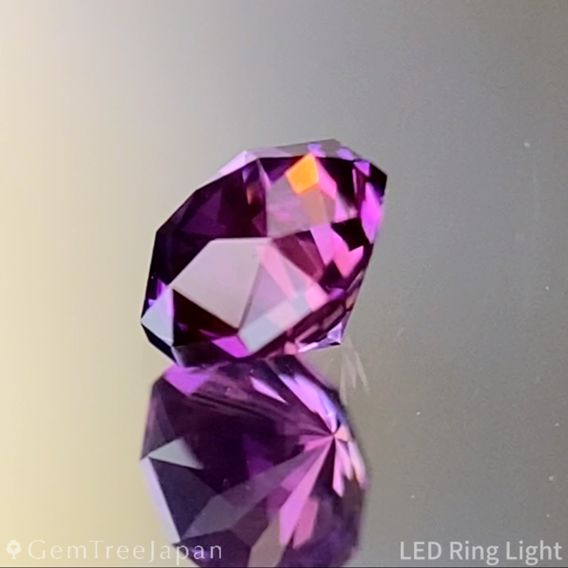 Purplish Pink Sapphire 0.360ct / Sri Lanka