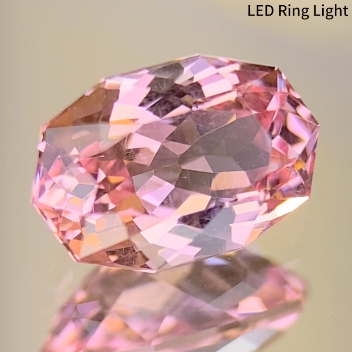 Malaya Garnet 0.922ct / Tanznia
