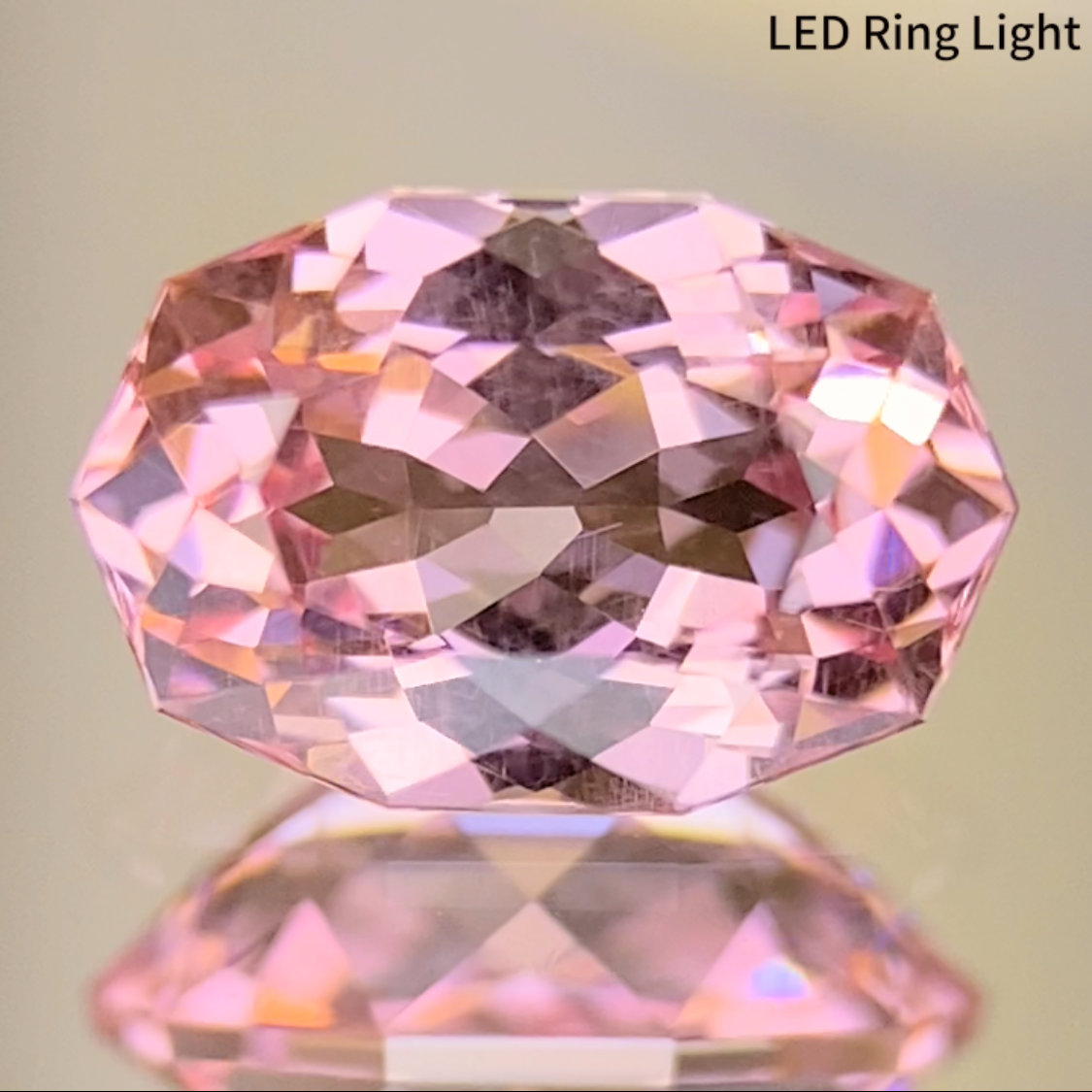 Malaya Garnet 0.922ct / Tanznia