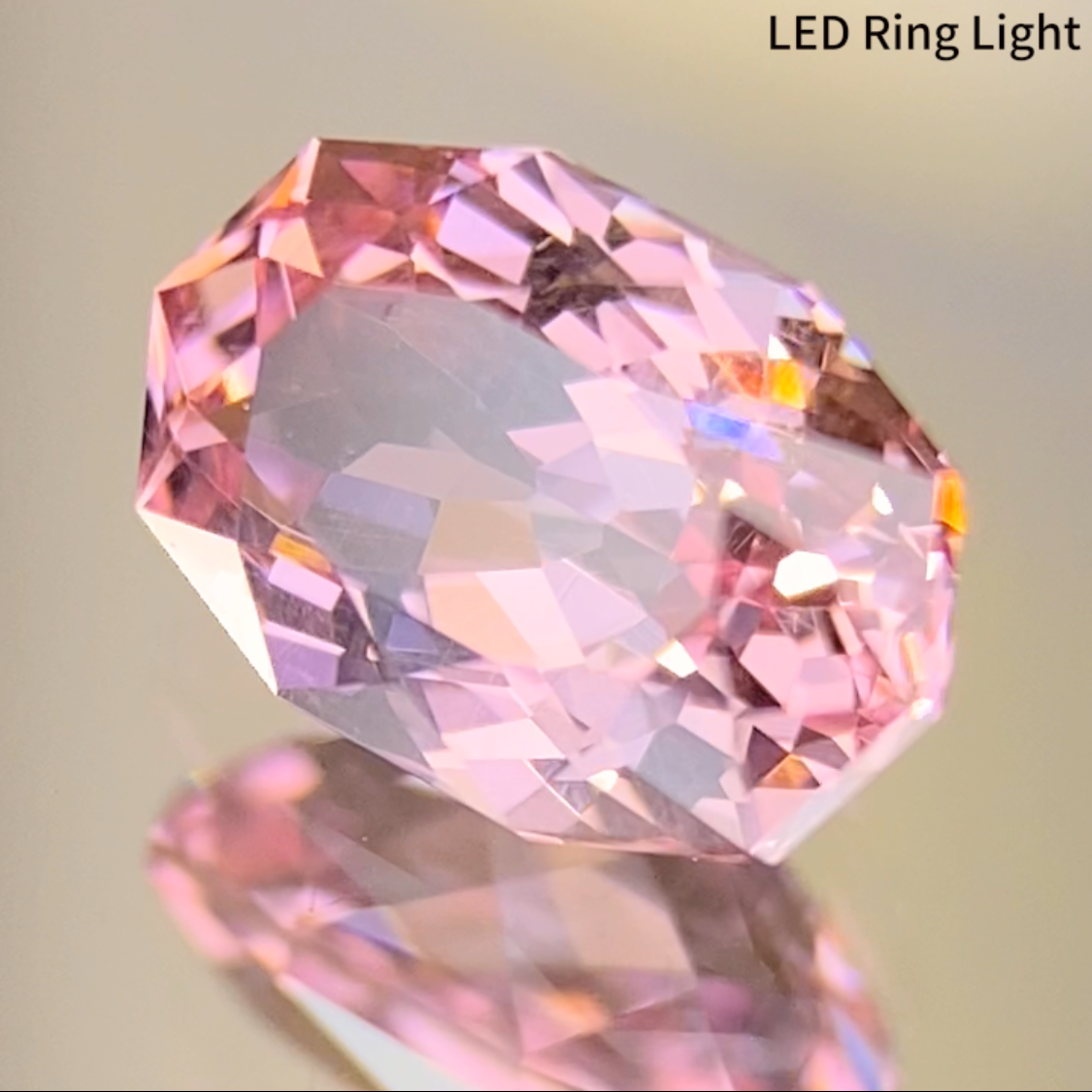 Malaya Garnet 0.922ct / Tanznia