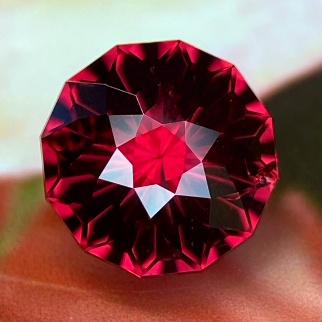 Rhodolite Garnet 1.44ct / Vietnam