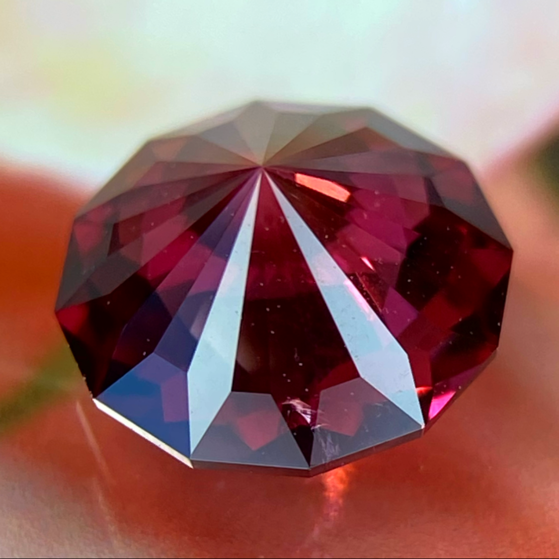 Rhodolite Garnet 1.44ct / Vietnam