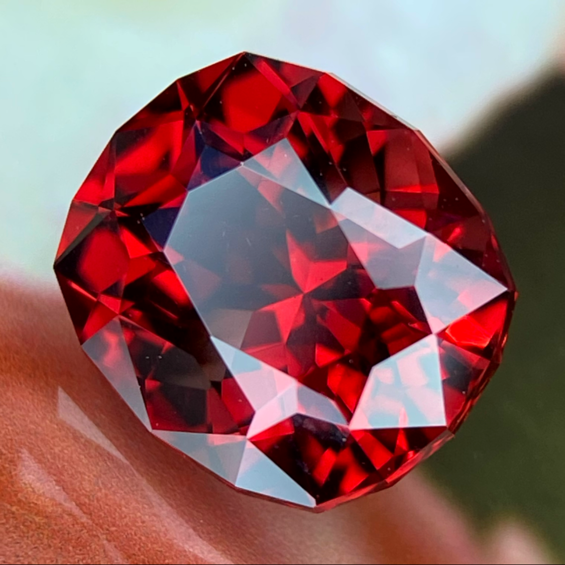 Rhodolite Garnet 2.224ct / Vietnam & Rhodolite Garnet0.38ct