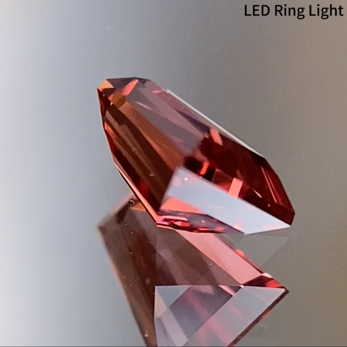 Orange Spinel 0.578ct / Tanzania