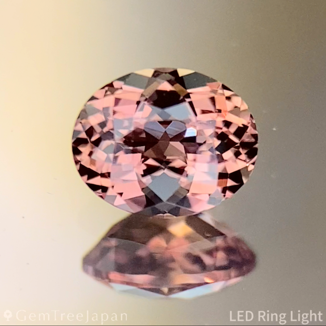 Purplish Orange Sapphire 0.530ct / Madagascar – IRMO.JP