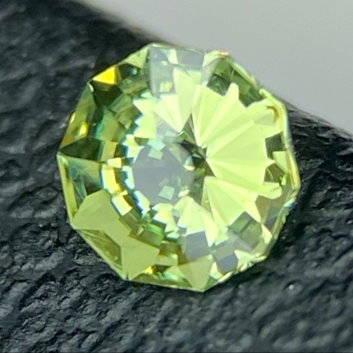 Demantoid Garnet 0.113ct