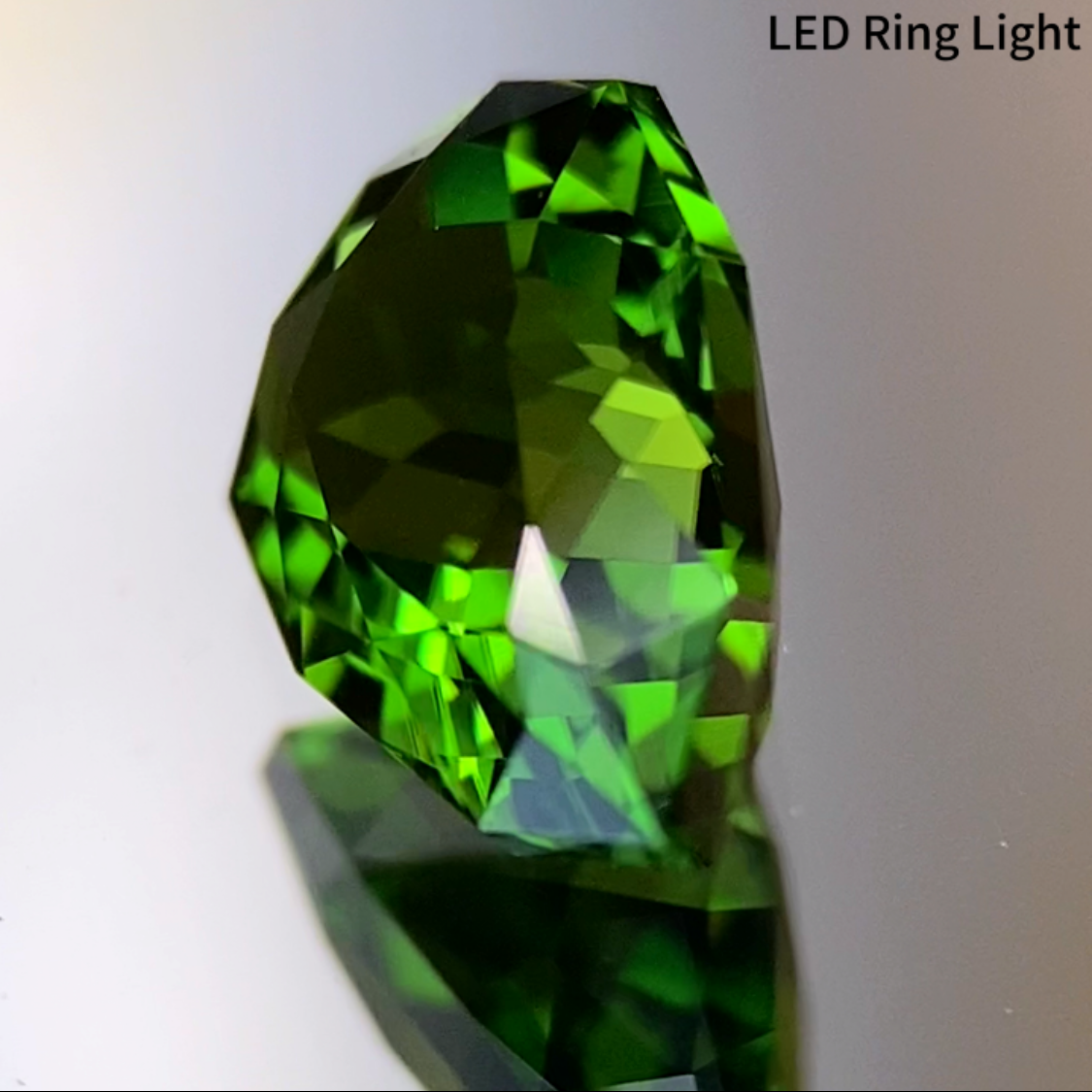 UV Change Tourmaline 1.096ct / Tanzania