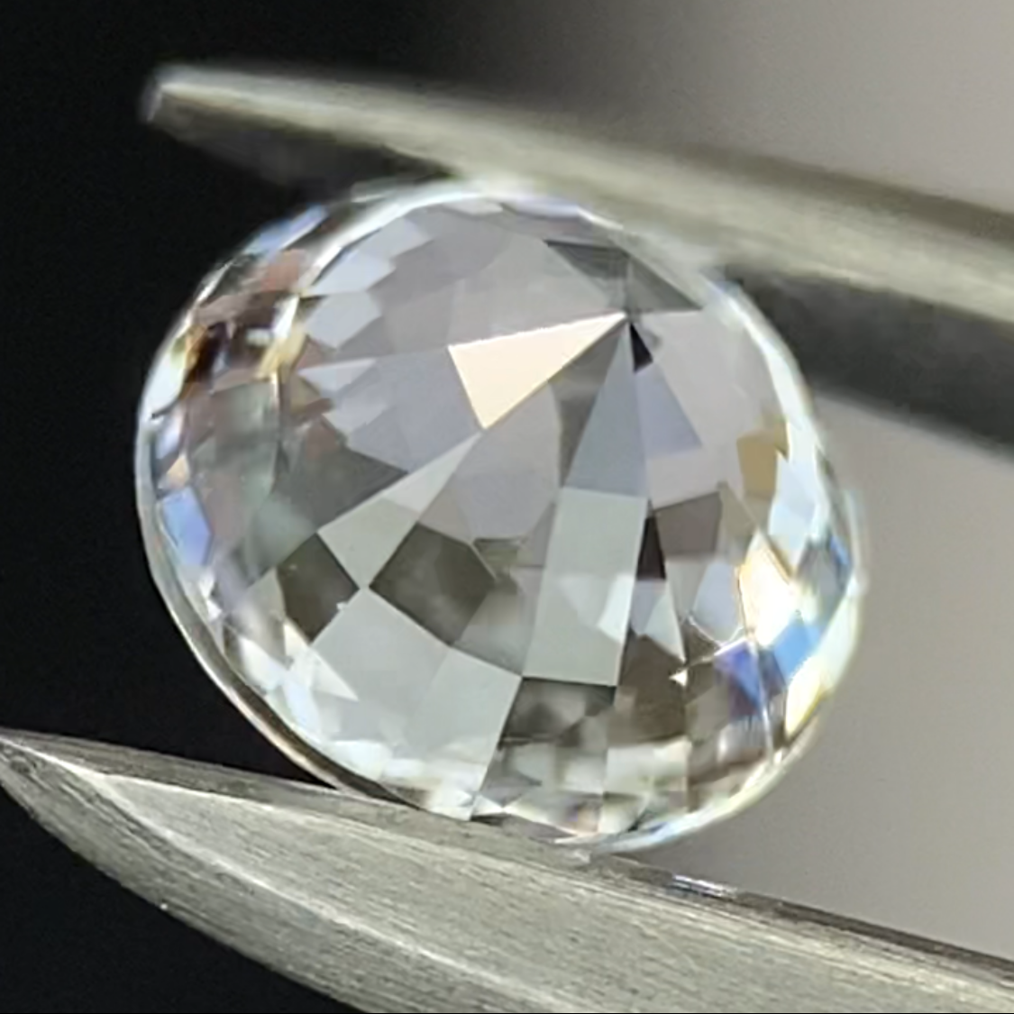 Colorless Spinel 0.51ct / Burma