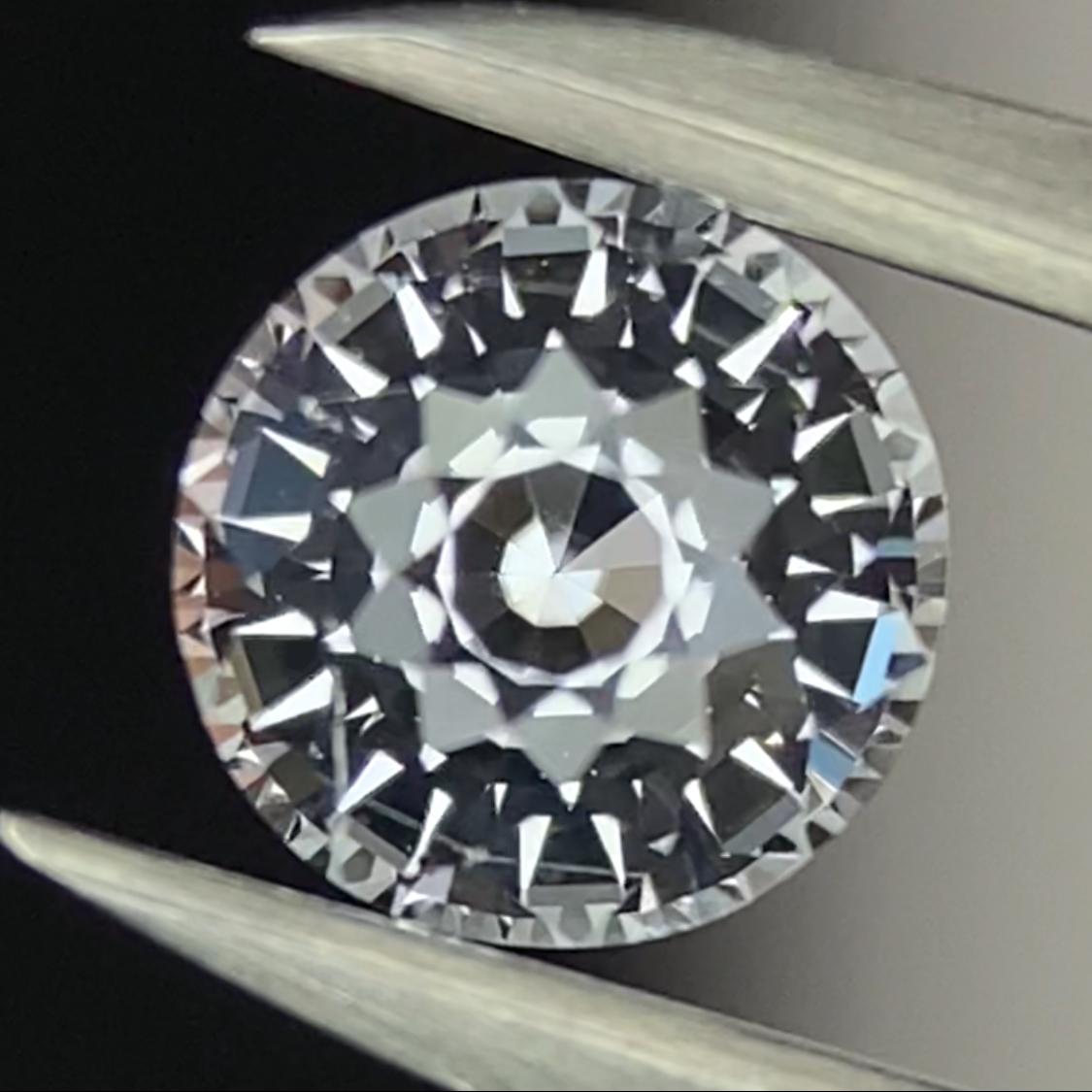 Colorless Spinel 0.51ct / Burma