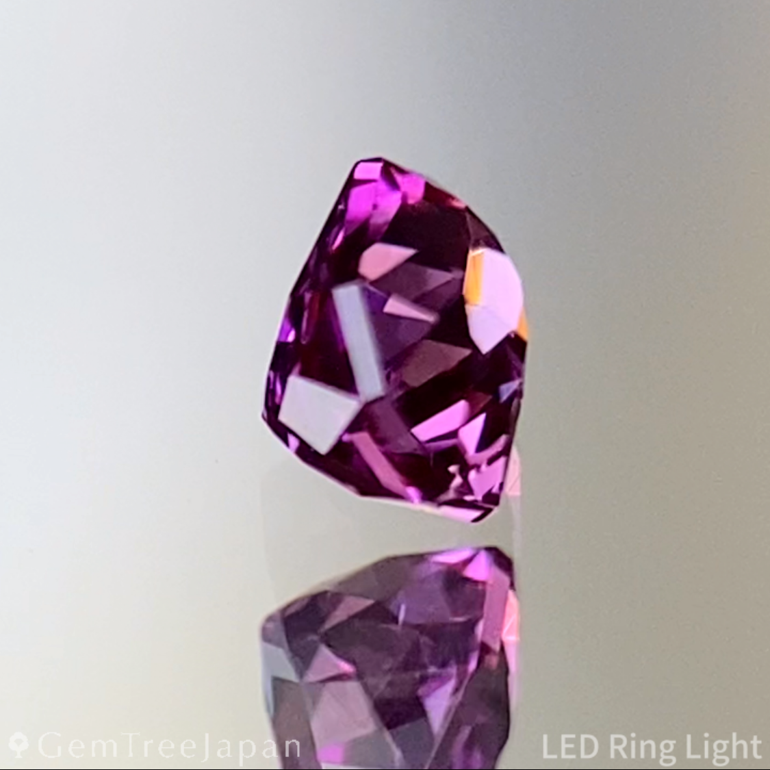 Purplish Pink Sapphire 0.248ct / Sri Lanka