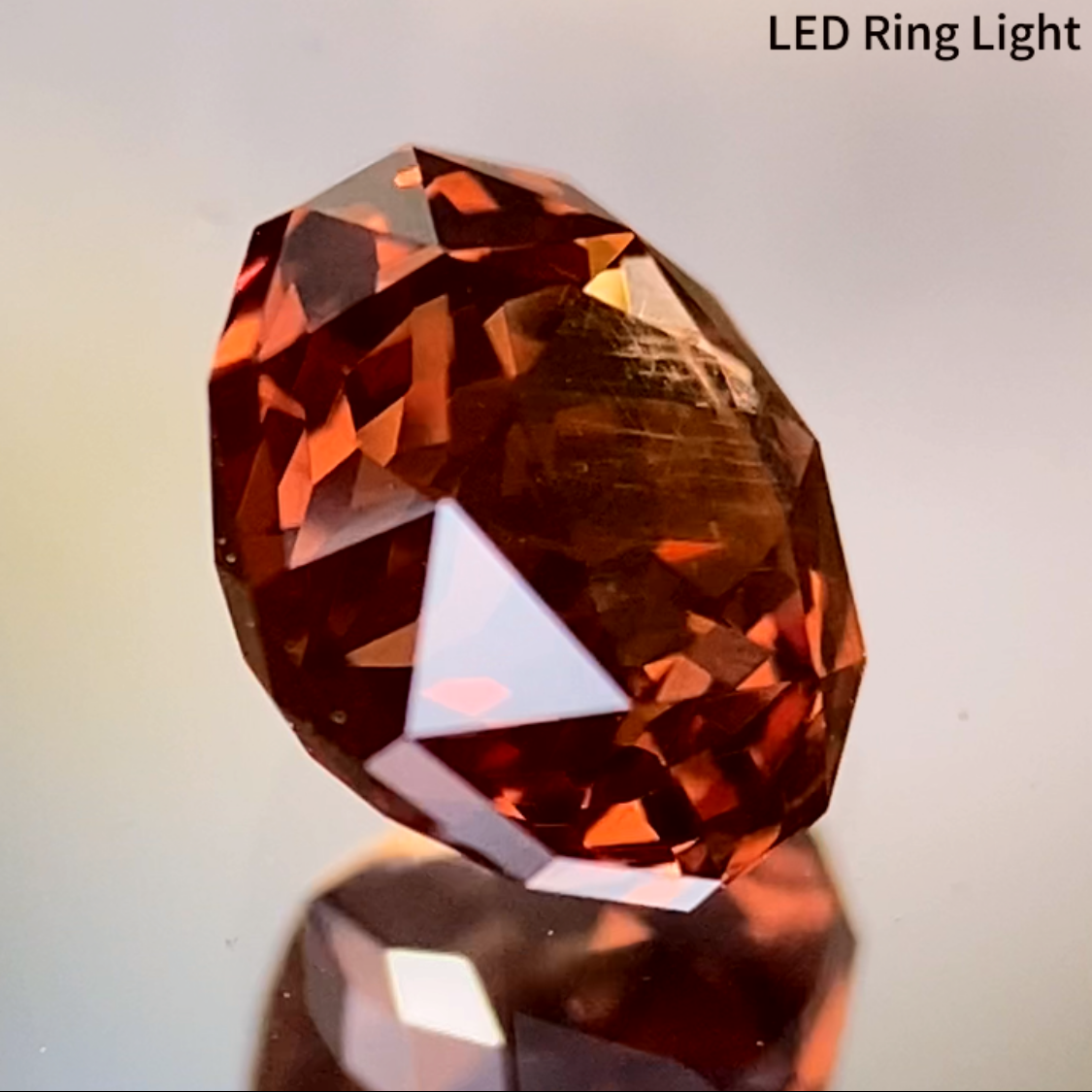 Malaya Garnet (Pyralspite) 1.355ct / Tanzania