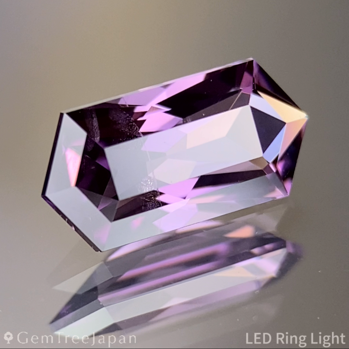 Pinkish Violet Spinel 0.994ct / Sri Lanka