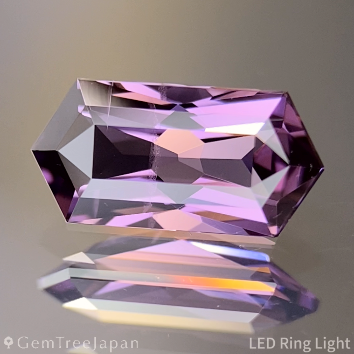 Pinkish Violet Spinel 0.994ct / Sri Lanka