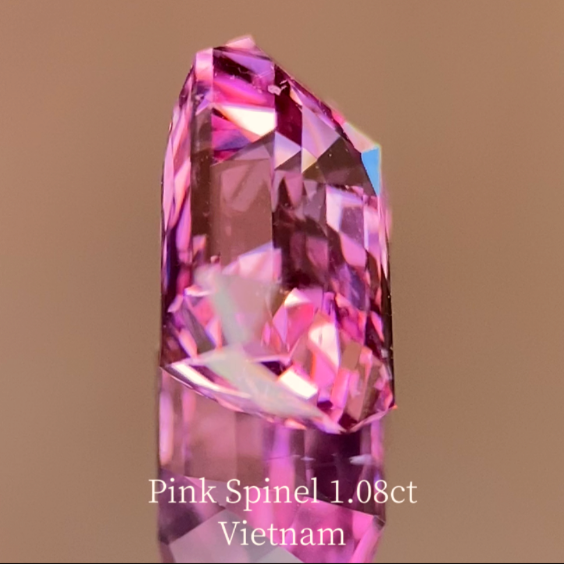 Pink Spinel 1.08ct / Vietnam